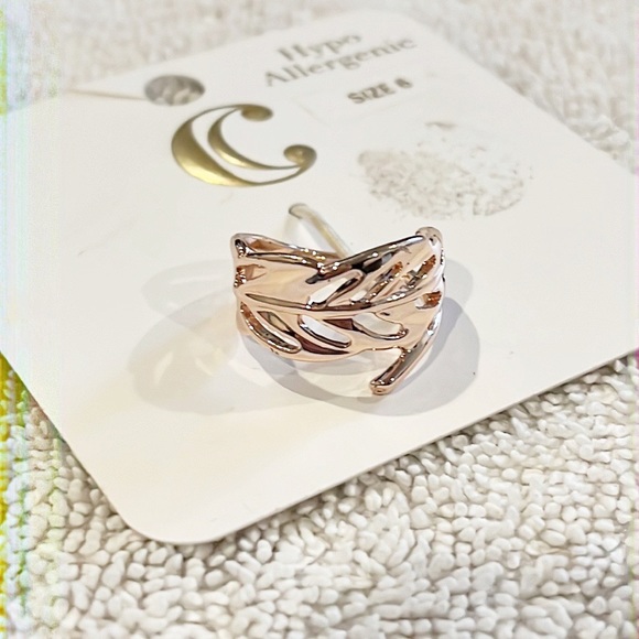 Charming Charlie Size 6 Rose Gold Ring - Picture 1 of 6